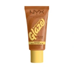 NYX Professional Makeup Buttermelt Glaze podkład w kremie SPF30 06 Praline Butta 30 ml