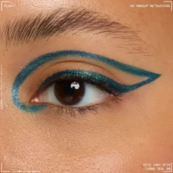 NYX Professional Makeup Epic Inky Stix wodoodporny kremowo-żelowy eyeliner w formie kredki do oczu o metalicznym wykończeniu 08 Turbo Teal 0,1 g