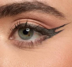 NYX Professional Makeup Epic Ink Liner wodoodporny eyeliner w pisaku 06 Graphite Glitz 1 ml