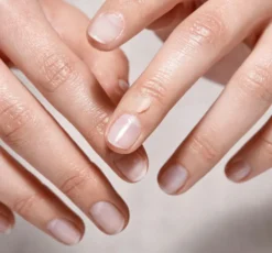 Oriflame Tender Care wielofunkcyjny balsam do ust Masło Kakaowe 10,5ml