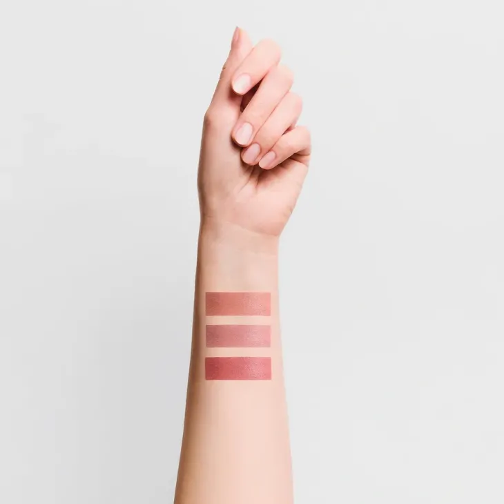 Paese Mattologie Soft kremowa pomadka matowa w sztyfcie 115 Cherry Nude 4,3 g