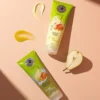 Perfecta Planet Essence wygładzający peeling myjący do ciała Gruszka i Karmel 250g