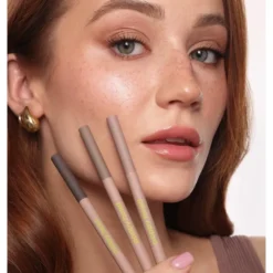 Poppy Head Browsome kredka do brwi 01 Soft Taupe 0,09 g