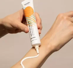 Resibo Sun To The People lekki krem do twarzy i ciała SPF50+ 50ml