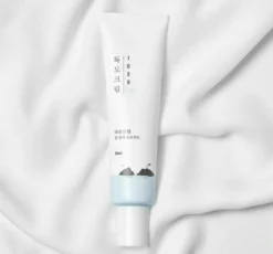 Round Lab 1025 Dokdo Eye Cream nawilżający krem pod oczy 30 ml