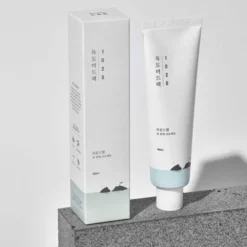 Round Lab 1025 Dokdo Mud Pack oczyszczająca maska do twarzy z glinką 100 ml
