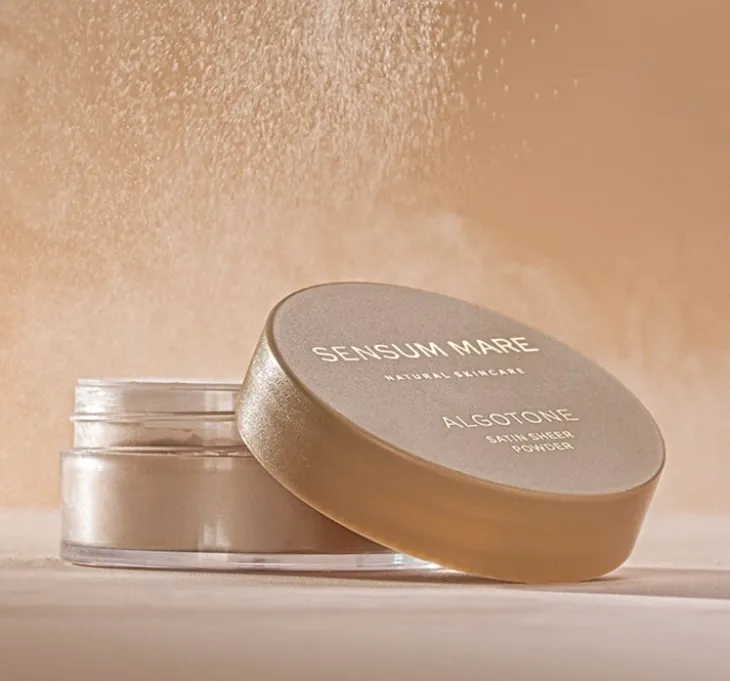 Sensum Mare Algotone Satin transparentny sypki puder o satynowym wykończeniu 10 g