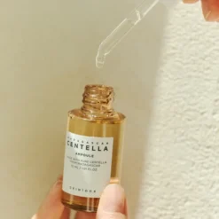 Skin1004 Madagascar Centella Ampoule odżywcze serum do twarzy z wąkrotą azjatycką 30 ml