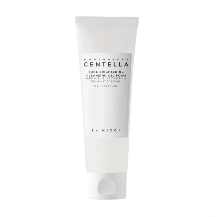 SKIN1004 Madagascar Centella Tone Brightening Cleansing Gel Foam delikatnie złuszczająca pianka do mycia twarzy 125 ml