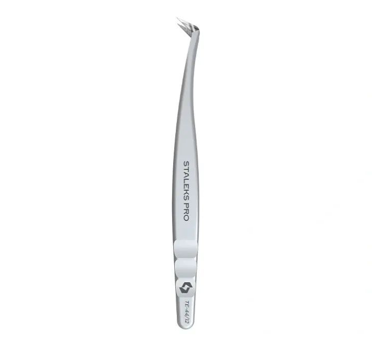 Staleks Pro Expert Lash Brow profesjonalna pęseta do rzęs z nacięciami na ostrzach TE-44/12