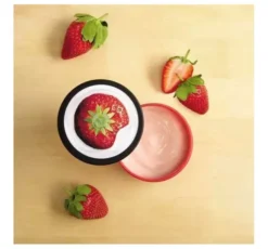 The Body Shop Strawberry wegański jogurt do ciała 200ml
