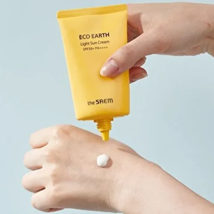 The Saem Eco Earth Light Sun Cream SPF50+ PA++++ krem przeciwsłoneczny na dzień 50 g
