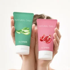 The Saem Natural Daily Cleansing Foam Aloe łagodząca pianka do mycia twarzy z aloesem 150 ml