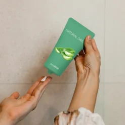 The Saem Natural Daily Cleansing Foam Aloe łagodząca pianka do mycia twarzy z aloesem 150 ml