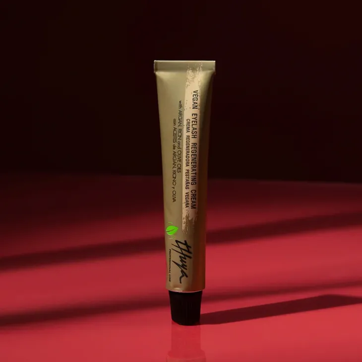 Thuya Vegan Eyelash Regenerating Cream wegański arganowy regeneracyjny krem do brwi i rzęs 15 ml