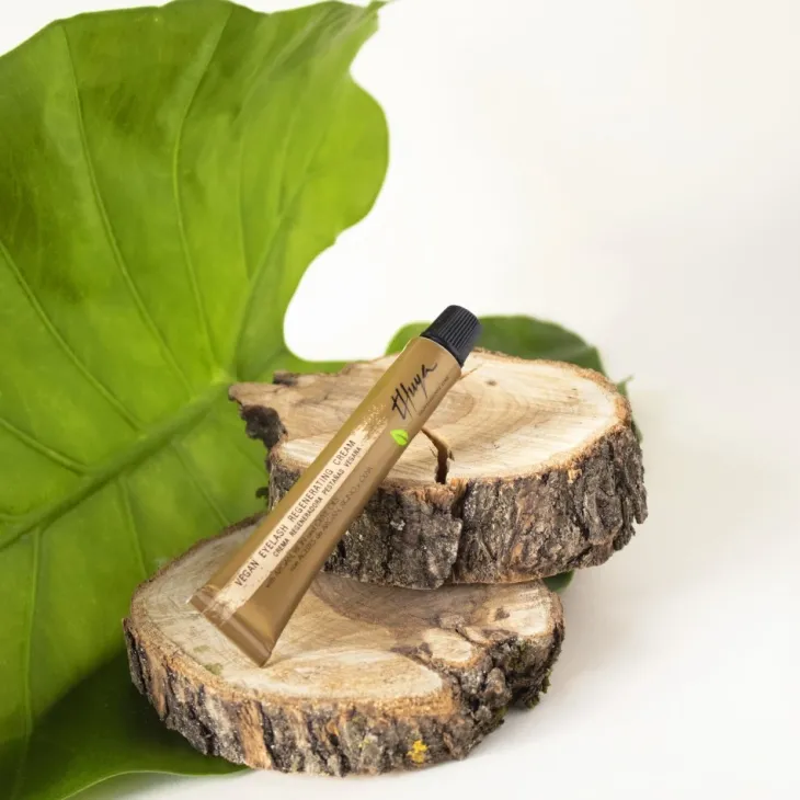 Thuya Vegan Eyelash Regenerating Cream wegański arganowy regeneracyjny krem do brwi i rzęs 15 ml