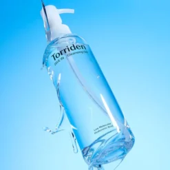 Torriden Dive In Cleansing Oil olejek do demakijażu i oczyszczania twarzy z niskocząsteczkowym kwasem hialuronowym 200 ml