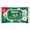 Velvet Camomile & Aloe Vera nawilżany papier toaletowy 48 sztuk