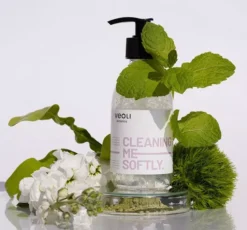 Veoli Botanica Cleaning Me Softly nawilżająco-łagodzący żel do mycia twarzy 190 ml