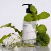 Veoli Botanica Cleaning Me Softly nawilżająco-łagodzący żel do mycia twarzy 190 ml