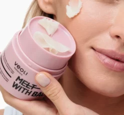 Veoli Botanica Melt With Balance emulgujące masełko seboregulujące do zmywania makijażu i SPF do skóry z niedoskonałościami 40 g