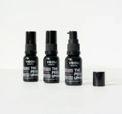 Veoli Botanica The Peeluminator rozświetlająco-napinający peeling pod oczy 15 ml
