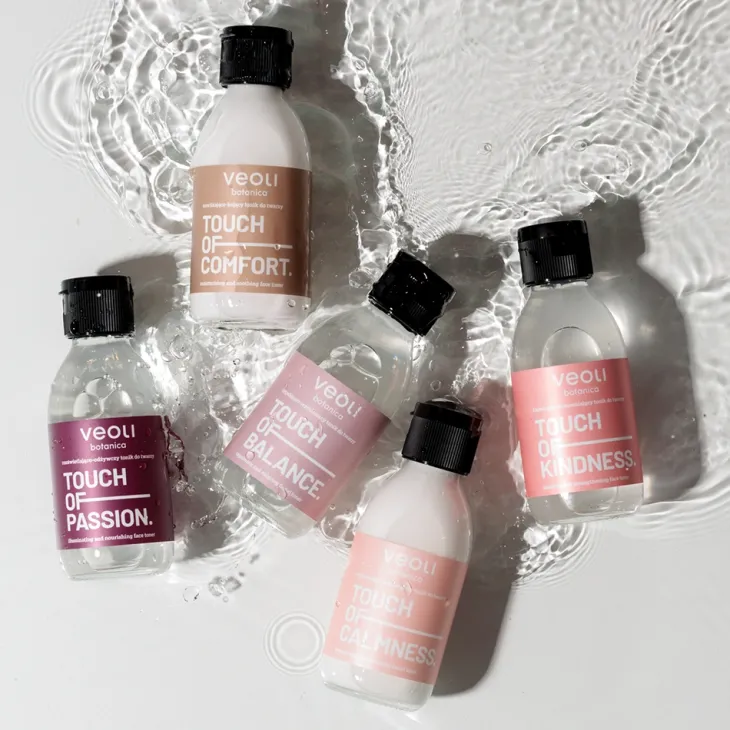 Veoli Botanica Touch Of Comfort nawilżająco-kojący tonik do twarzy 150 ml