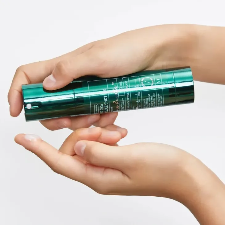 VT Cosmetics Pro Cica Reedle Shot 100 kojące serum do twarzy z mikroigłami 50 ml