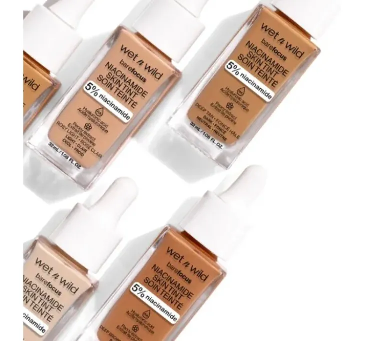 Wet n Wild Barefocus lekki podkład nawilżający Light Medium 32ml