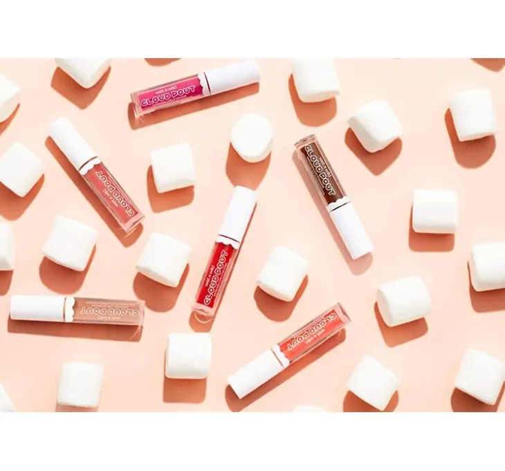 Wet n Wild Cloud Pout Marshmallow Lip Mousse pomadka do ust Fluffernutter 3 ml