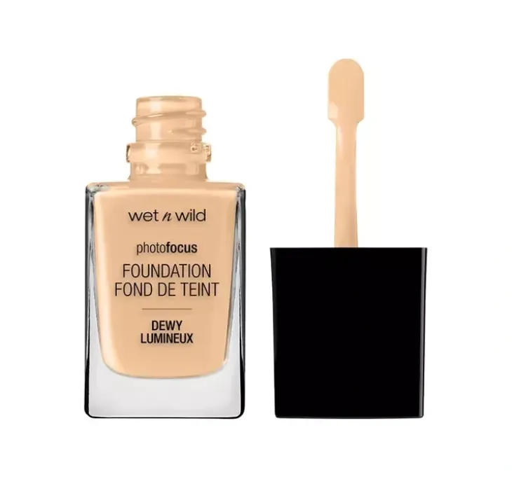 Wet n Wild Photo Focus dewy lumineux podkład do twarzy Soft Beige 28ml