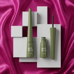 Wibo Deep Olive eyeliner w płynie z precyzyjnym pędzelkiem 4 g