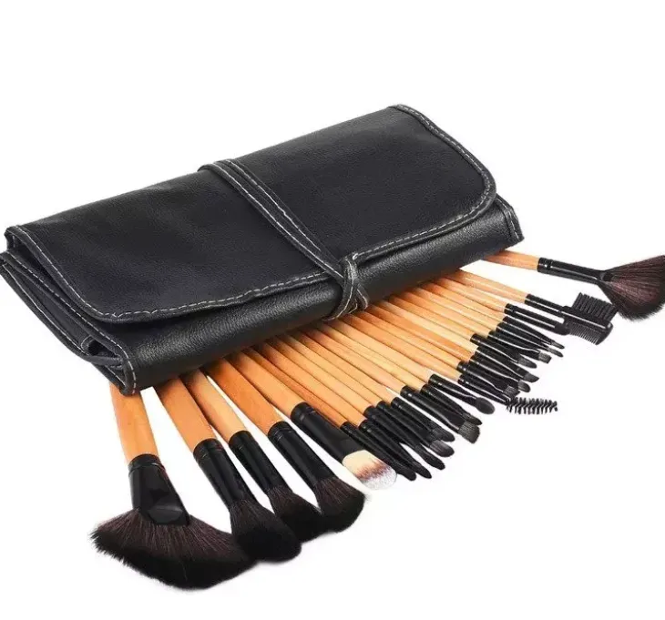 Zestaw 24 pędzli do makijażu Etui